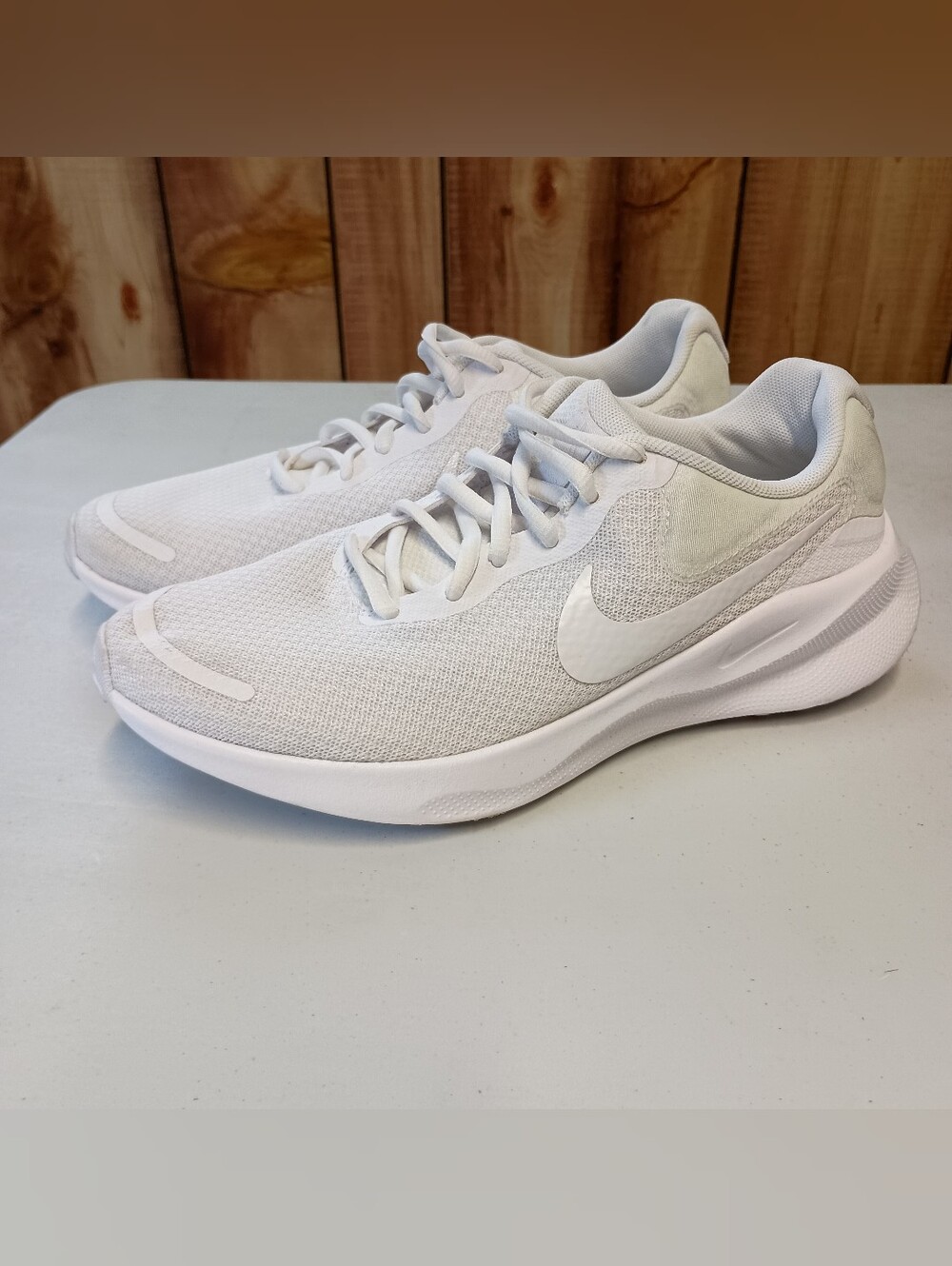 Nike Revolution 7 Running Shoes Womens Size 7.5 White Road Comfort Sneakers